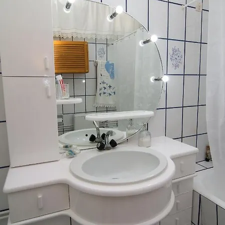 Areti' S Apartament *